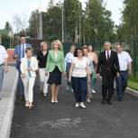 Вице-премьер Татьяна Голикова проверила готовность школы в Деревянке