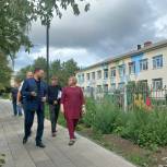 Александр Серебренников проверил ход ремонта социально значимых объектов в Ревде