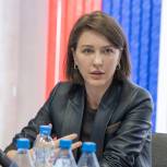 Алёна Аршинова: Почти три тысячи школ получили поддержку от «Единой России» в подготовке к новому учебному году