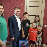 Алексей Сидоров принял участие в акции «Собери ребенка в школу!»
