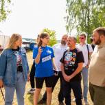 Второй день экокемпинга «С любовью к планете»: молодогвардейцы обсудили экологические проблемы на панельной дискуссии