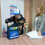 Единороссы района Ясенево помогли семикласснику из многодетной семьи подготовиться к началу учебного года