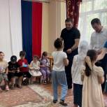 Депутат Имран Аваев принял участие в акции "Единой России" - "Собери ребёнка в школу"