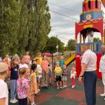 В Пионерском открыли две новых детских площадки