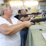 В спортивном клубе «Асгард» прошли соревнования по стрельбе из пневматической винтовки