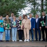 Андрей Альшевских и Валентин Лаппо поздравили жителей Северки с Днем поселка