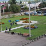 Школьный двор в посёлке Усть-Уда благоустроен в преддверии 1 сентября при поддержке «Единой России»