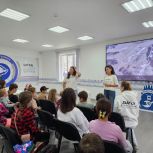 В Штабе общественной поддержки Партии "Единая Россия" в Республике Алтай состоялась встреча экологического клуба «Зеленая планета» с активистами проекта "Чистый Алтай"