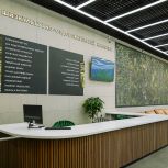Сергей Носов проверил благоустройство общественных пространств и строительство ФОКа в Тенькинском округе
