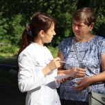 «Здоровое будущее»: Депутаты «Единой России» организовали выездные медосмотры в Засвияжском районе