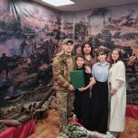 «Единая Россия» организовала культурные мероприятия для семей участников СВО в ХМАО