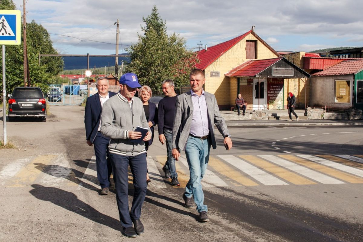 «Партийный десант» в Оленегорске и Кандалакше оценил ход выполнения ремонтных дорог