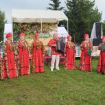 В Березовском округе состоялся праздник «Дубовской край - яблоневый рай»