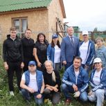 Сторонники «Единой России» передали  «Дому счастливых собак»   более  500 килограммов корма