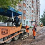 Ремонт дворов в городе Великие Луки на партийном контроле