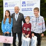 Фарид Мухаметшин вручил портфели детям в рамках акции «Собери ребенка в школу»