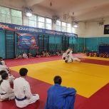 Для воспитанников центра помощи детям «Наш дом» провели мастер-класс по дзюдо и самбо