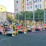 Рядом с ТЦ «Sea Mall» прошла открытая тренировка по джампинг-фитнесу