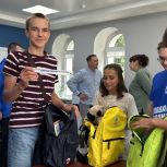 В Благовещенске в рамках акции «Собери ребенка в школу» вручили первые портфели