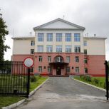 «Единая Россия» организовала общественную приемку школы №78 в Калининском районе
