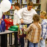 В Иркутской области «Единая Россия» продолжает акцию «Собери ребёнка в школу»