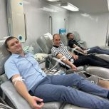 Партактивисты приняли участие в Дне донора