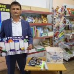 Глава округа Андрей Тюляндин, секретарь Кирилловского отделения Партии «Единая Россия» принял участие в акции «Собери ребенка в школу».