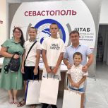 К акции «Собери ребенка в школу» активно присоединяются севастопольцы