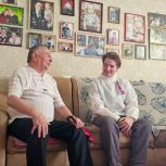 Новокузнецкие единороссы поздравили почетного шахтера