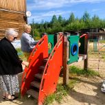 Обновление детских площадок и их мониторинг: «Единая Россия» держит на контроле безопасность мест пребывания юных югорчан