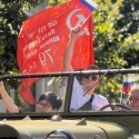 В Краснодаре «Единая Россия» организовала автопробег с ретро автомобилями