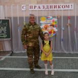 Черноярские первоклассники получили рюкзаки к школе