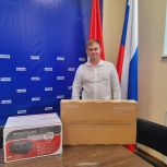 Татьяна Лобач передала гумпомощь в рамках акции «Техническая рота»