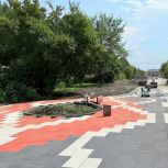 В поселке Южном продолжается благоустройство аллеи имени Анатолия Чепурко