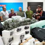 При участии депутатов петербургского парламента отправлен сотый гуманитарный конвой в зону СВО