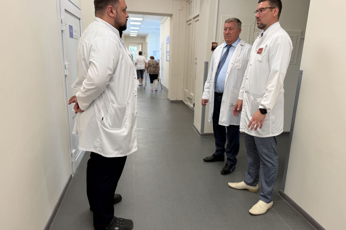 Строительство нового корпуса и решение кадрового вопроса: при поддержке «Единой России»  в Ульяновске развивается больница скорой медицинской помощи