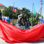 В Буденновске открыли памятник воинам-десантникам и спецназа ГРУ