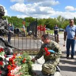 При участии единороссов в Ряжске Рязанской области открыли мемориал, посвящённый погибшим бойцам СВО