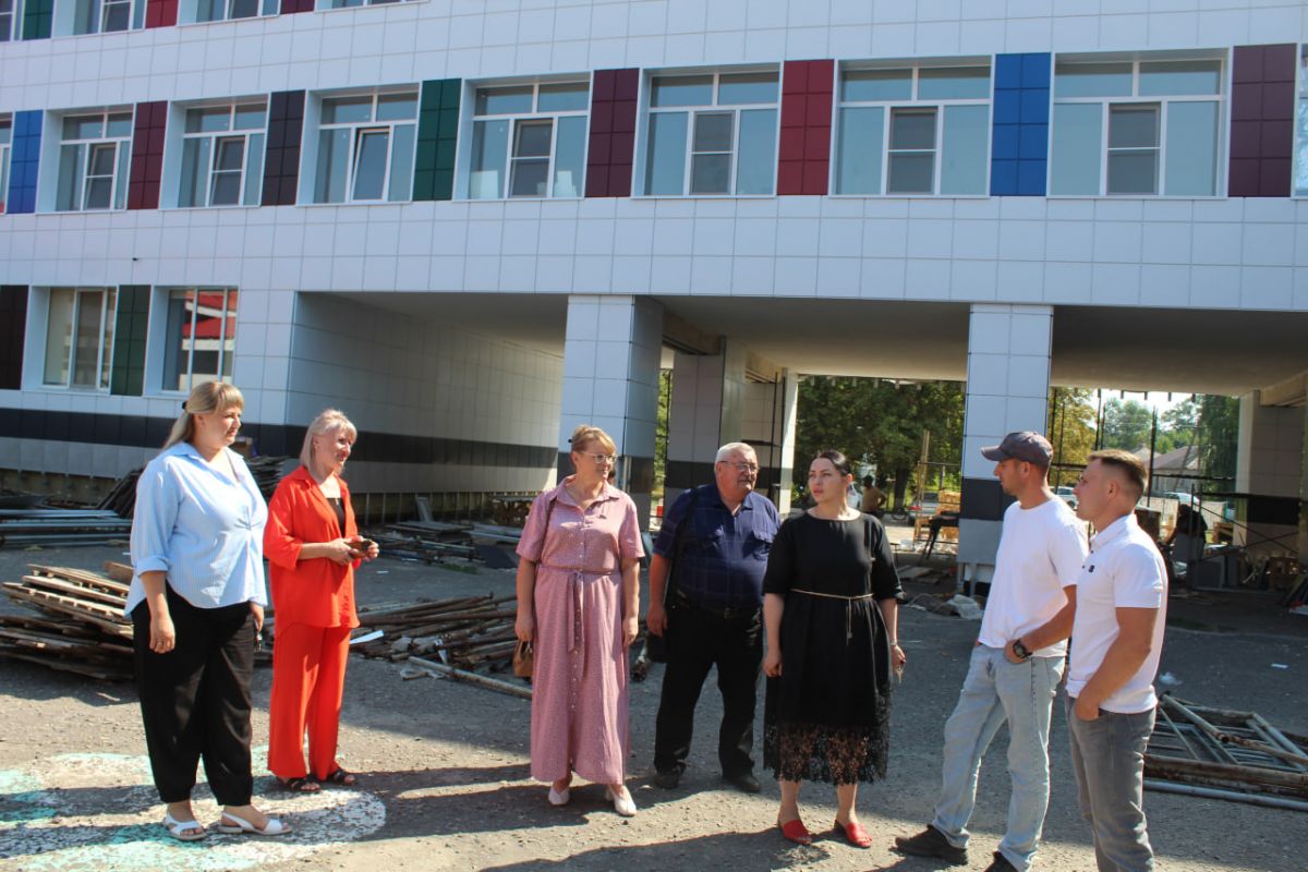 «Родительская приемка»: Ребята из Новопскова будут получать знания в обновленной школе
