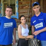 В Октябрьском округе помощь в устранении последствий паводка оказывает более 100 волонтеров
