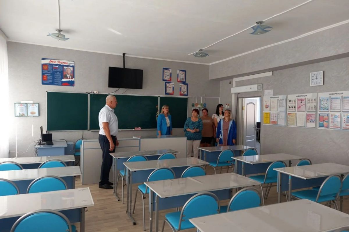 «Родительская приемка»: Готовность школ проверили в Лисичанске и Свердловске, Марковском, Краснодонском и Беловодском округах