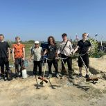 В Южноуральске прошёл субботник на Аллее славы городского кладбища