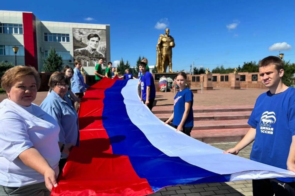 В Торбеевском районе прошел День флага