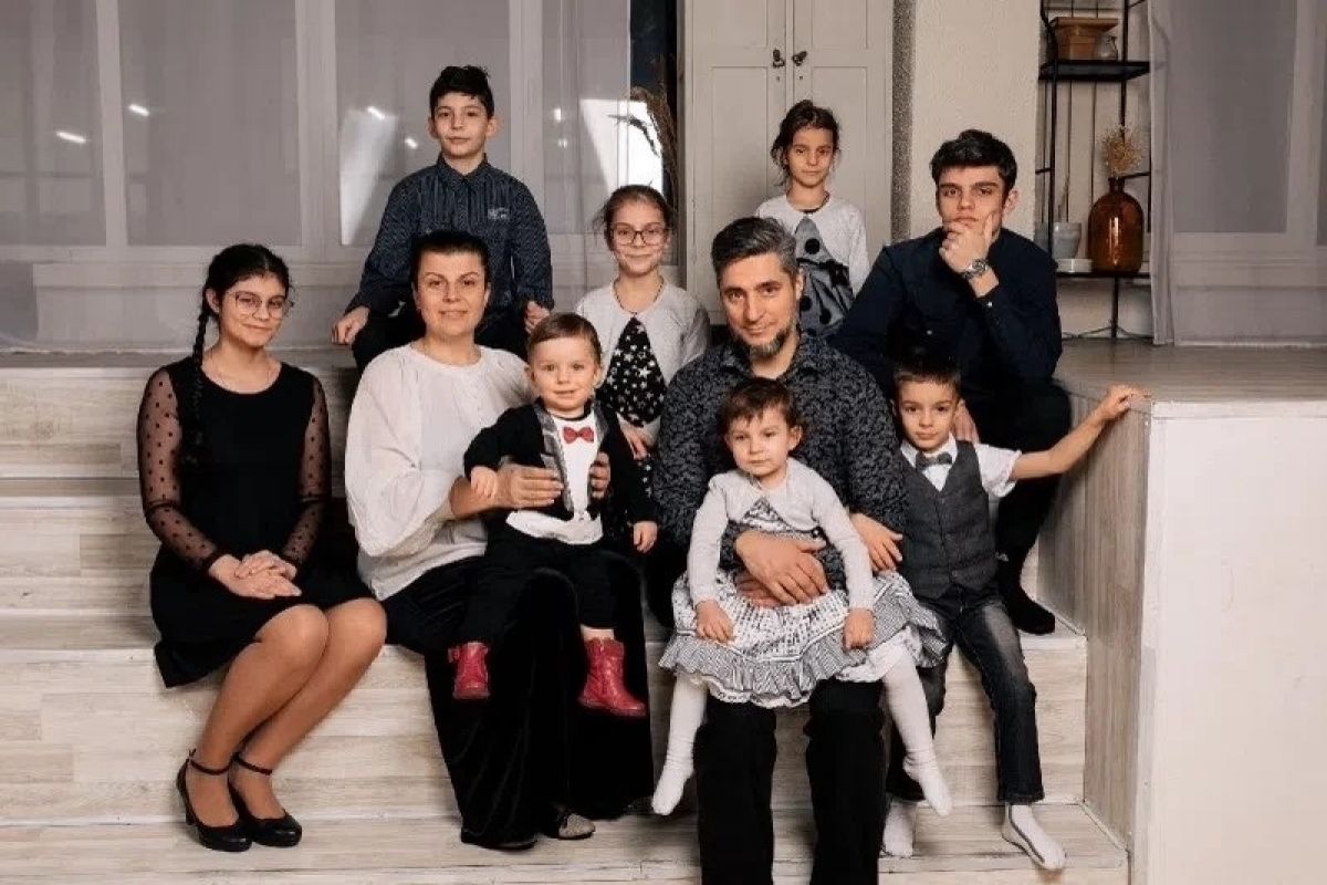 Многодетная семья из Архангельска удостоена ордена «Родительская слава»