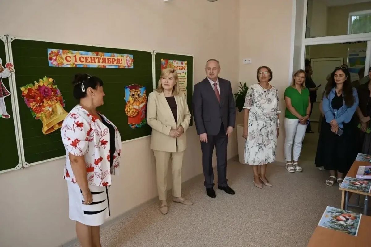 Тамара Фролова проверила готовность обновленного лицея №21 к новому учебному году