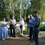 При поддержке «Единой России» в Сузуне продолжается благоустройство парка «Вешняки»