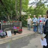 Коминтерновские единороссы почтил память экипажа подводной лодки «Курск»