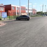 В Петропавловской школе Верхнеуральского округа завершилось асфальтирование территории