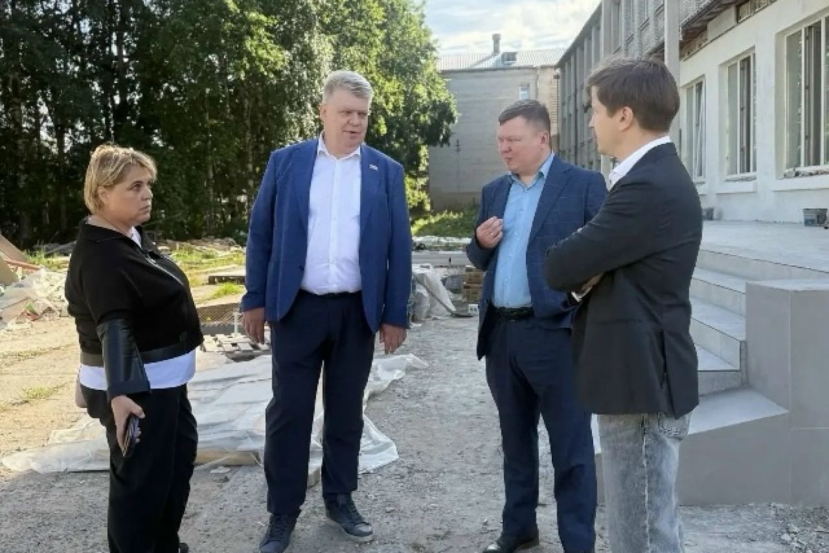 В Шенкурской школе продолжается капитальный ремонт