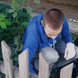 Активисты «Молодой Гвардии Единой России» оказали адресную помощь жительнице Оренбуржья